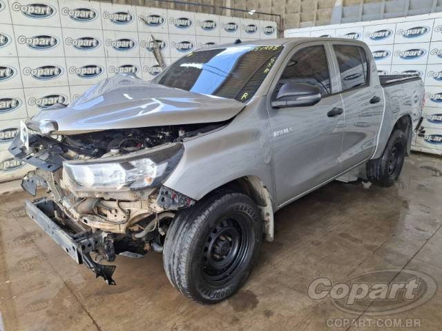 2024 TOYOTA HILUX CD 