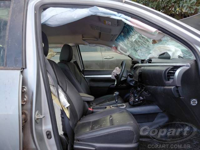 2024 TOYOTA HILUX CD 