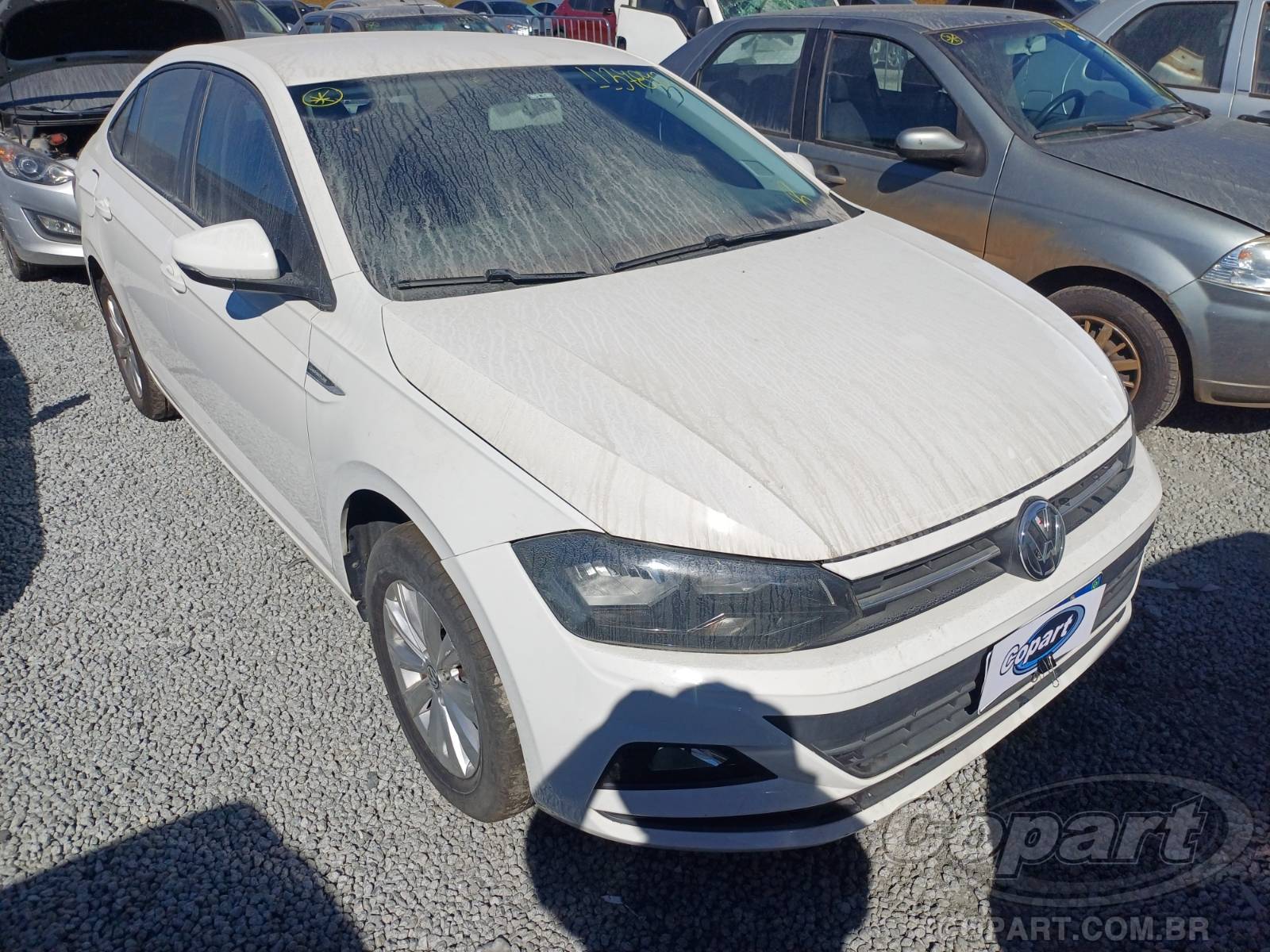 Volkswagen Virtus 2022 em leilão