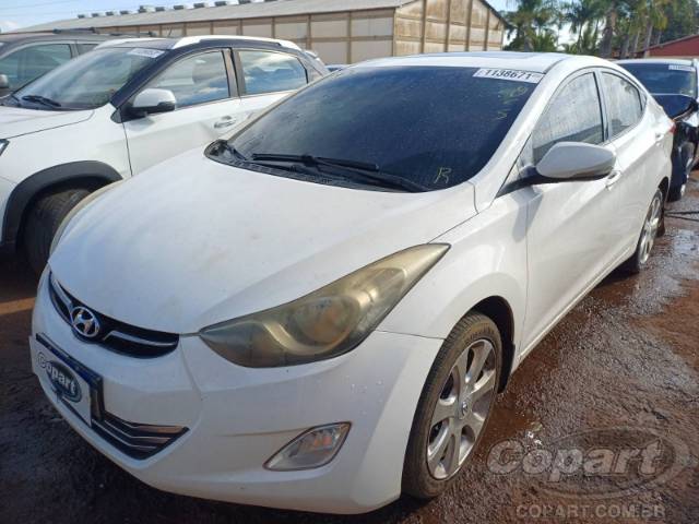 2013 HYUNDAI ELANTRA 