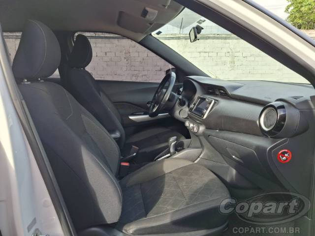 2019 NISSAN KICKS 