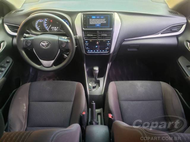 2021 TOYOTA YARIS SEDA 