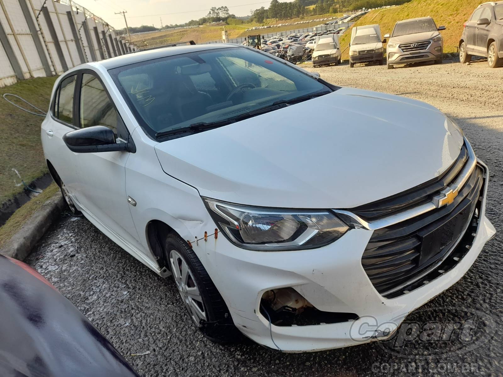 Veículo GM - Chevrolet Onix 2021 CHEVROLET ONIX RS AT 1.0 12V ECOTEC TURBO 2021 em leilão