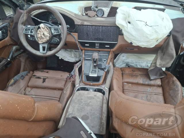 2019 PORSCHE CAYENNE 