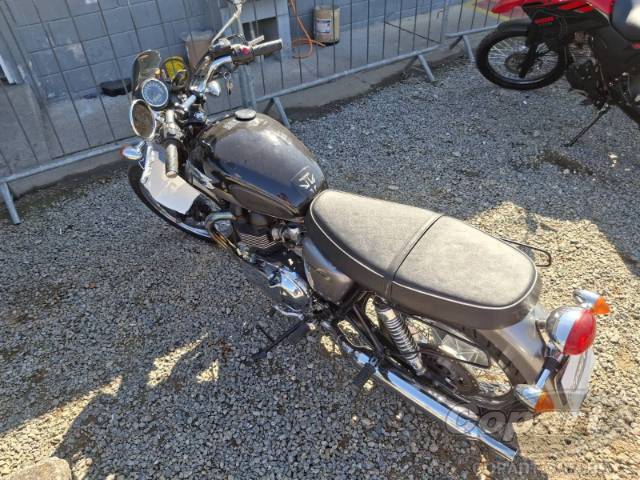 2013 TRIUMPH BONNEVILLE 