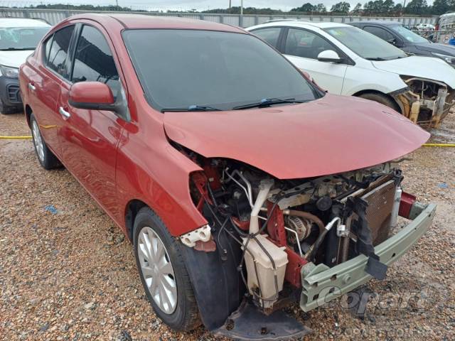 2014 NISSAN VERSA 
