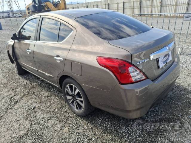 2019 NISSAN VERSA 