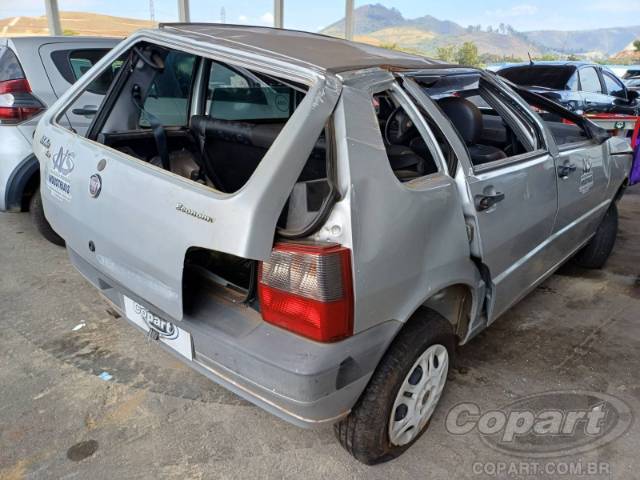 2013 FIAT UNO 