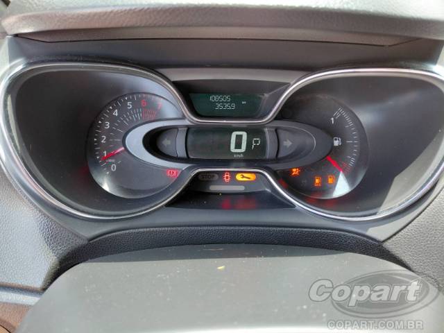 2021 RENAULT CAPTUR 