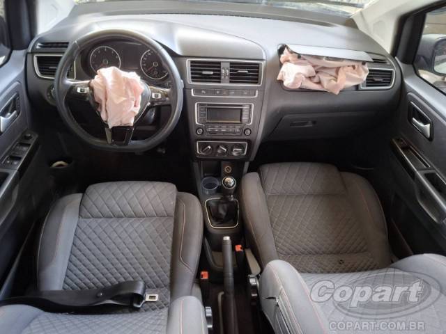 2016 VOLKSWAGEN FOX 