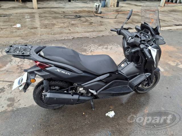 2025 YAMAHA XMAX 