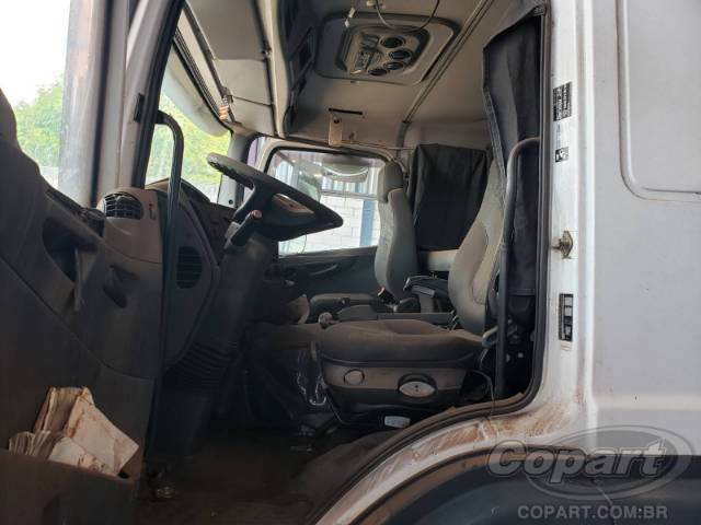 2013 MERCEDES BENZ AXOR 