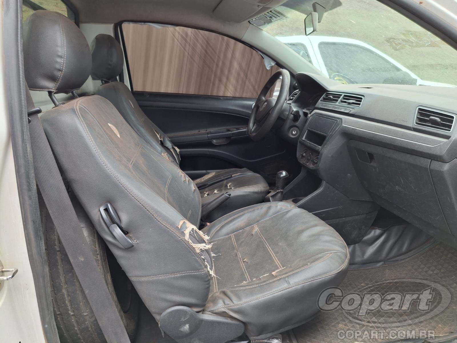 2021 VOLKSWAGEN SAVEIRO — foto 5 de 13
