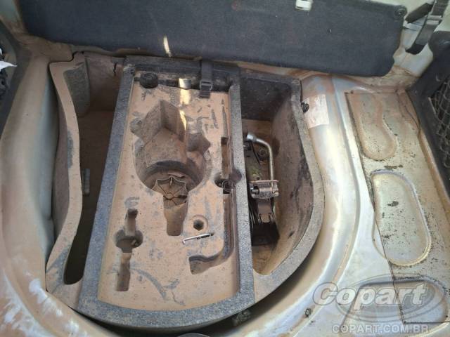 2012 VOLKSWAGEN FOX 