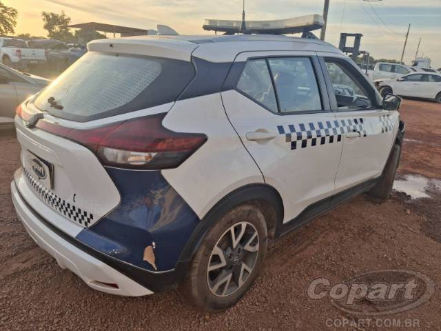 2024 NISSAN KICKS 
