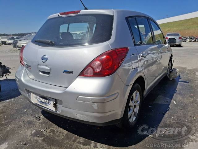2011 NISSAN TIIDA 