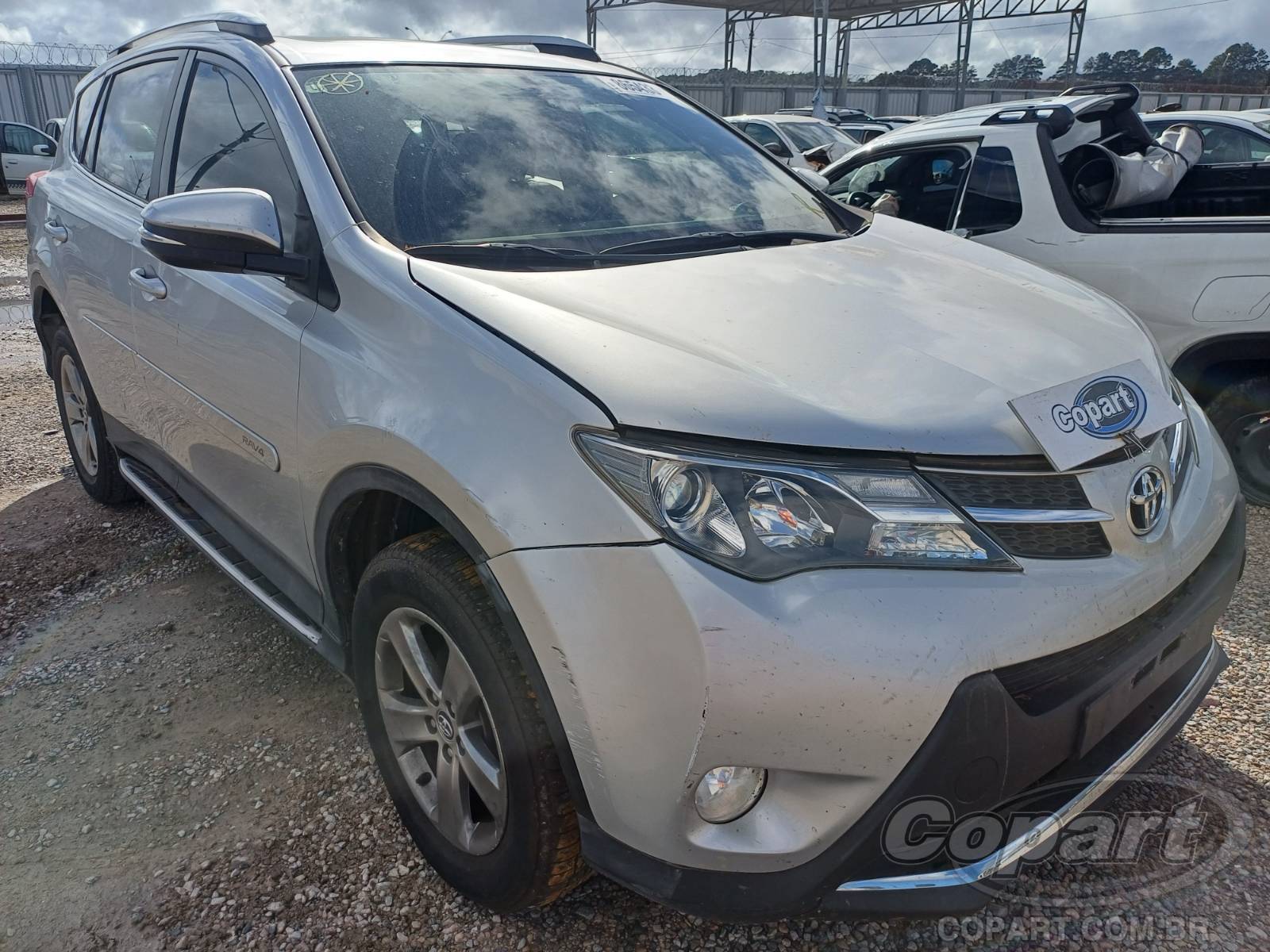 Veículo Toyota RAV4 Toyota RAV4 4WD 2.0 16V Dual VVTI 2015 Médio Estado 2015 em leilão