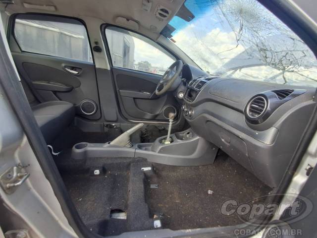 2016 FIAT GRAND SIENA 