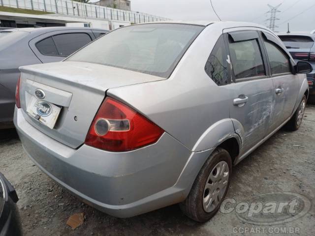 2010 FORD FIESTA SEDAN 