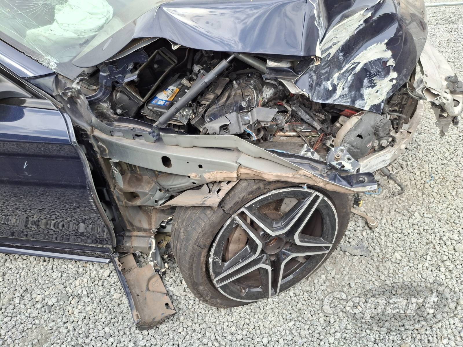 Foto 14 de 15: 2020 MERCEDES BENZ CLASSE C