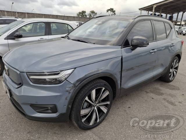 2022 VOLVO XC40 