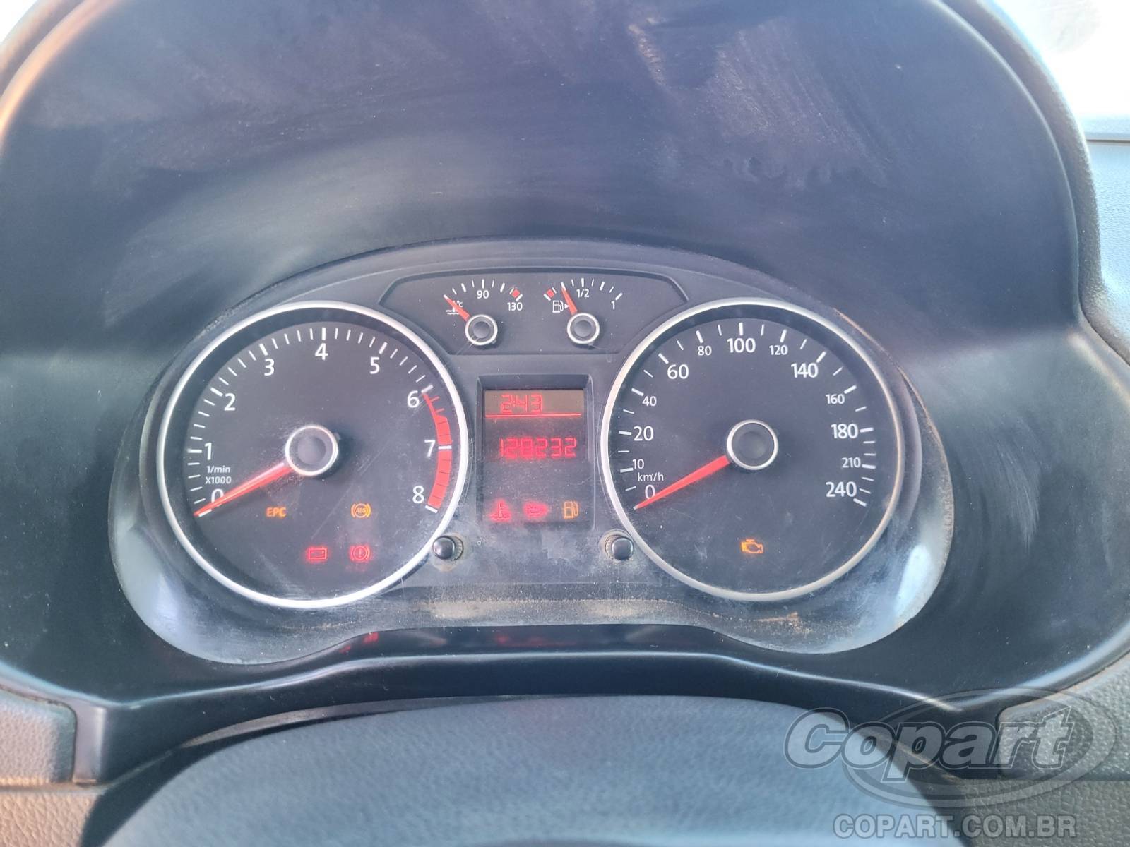 2018 VOLKSWAGEN SAVEIRO — foto 8 de 10
