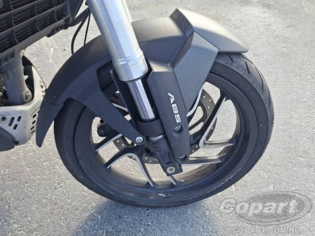 2025 BAJAJ DOMINAR 