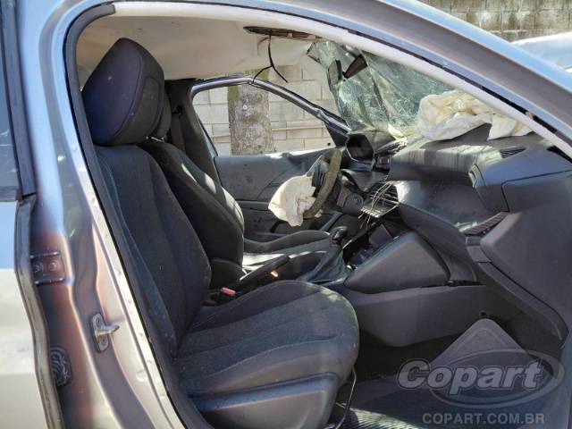 2023 PEUGEOT 208 