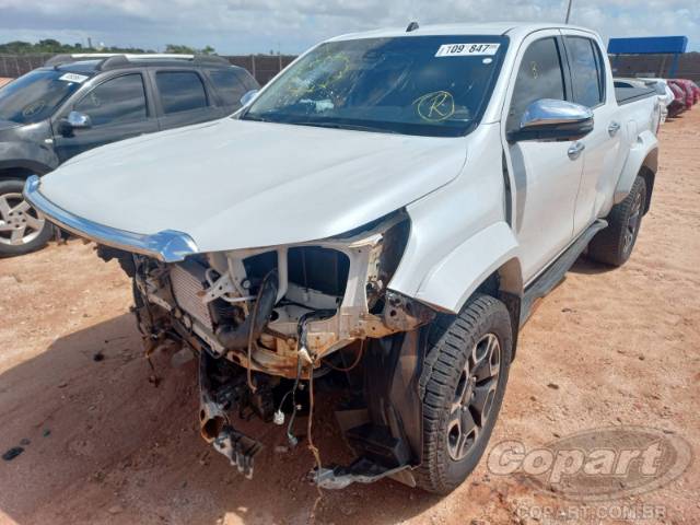 2024 TOYOTA HILUX CD 