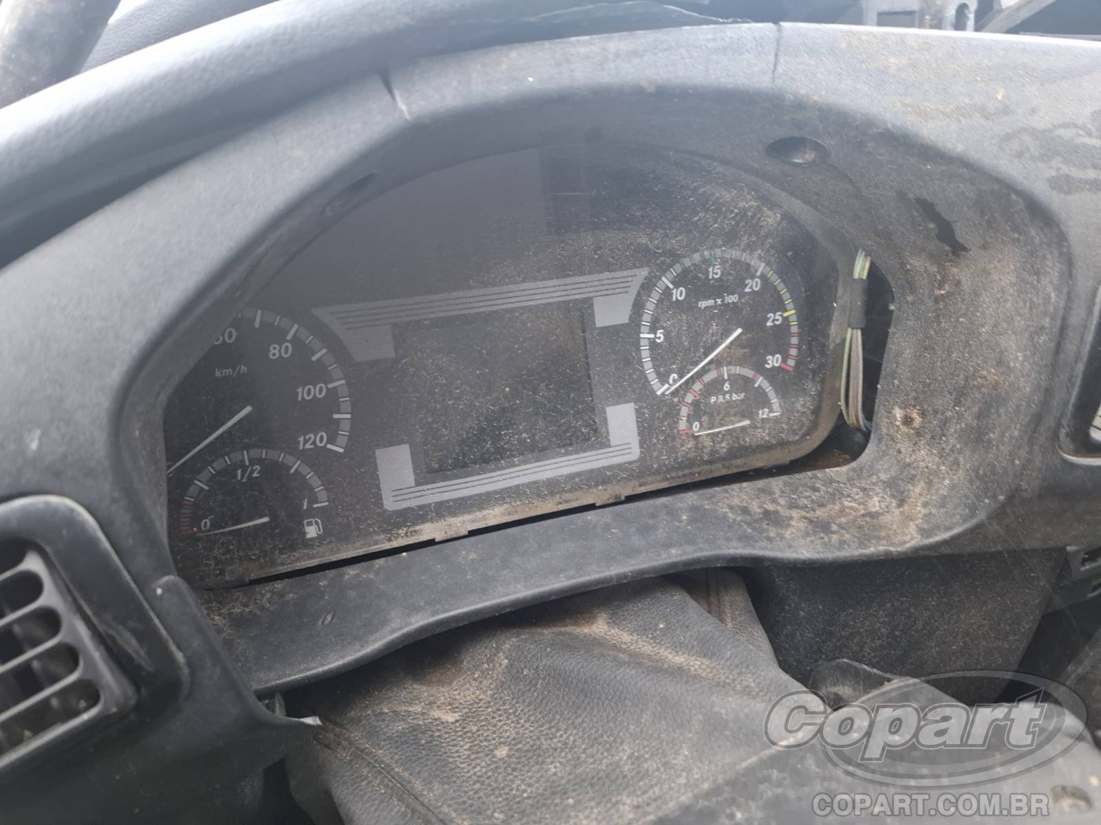 Foto 8 de 10: 2021 MERCEDES BENZ ACCELO