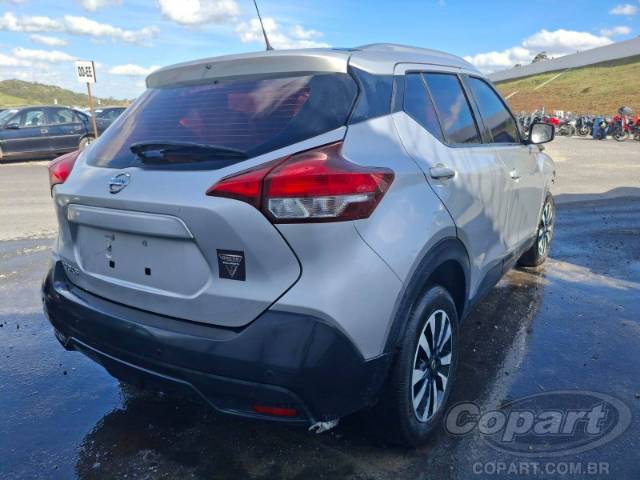 2019 NISSAN KICKS 
