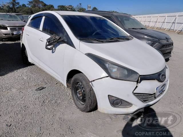 2015 HYUNDAI HB20 