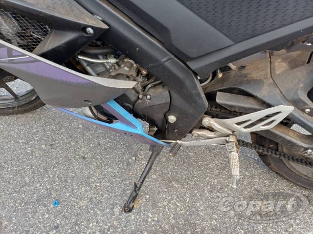 2025 YAMAHA YZF R15 