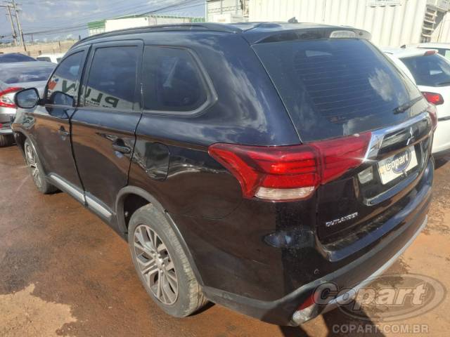 2016 MITSUBISHI OUTLANDER 