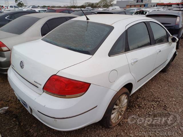 2013 FIAT LINEA 