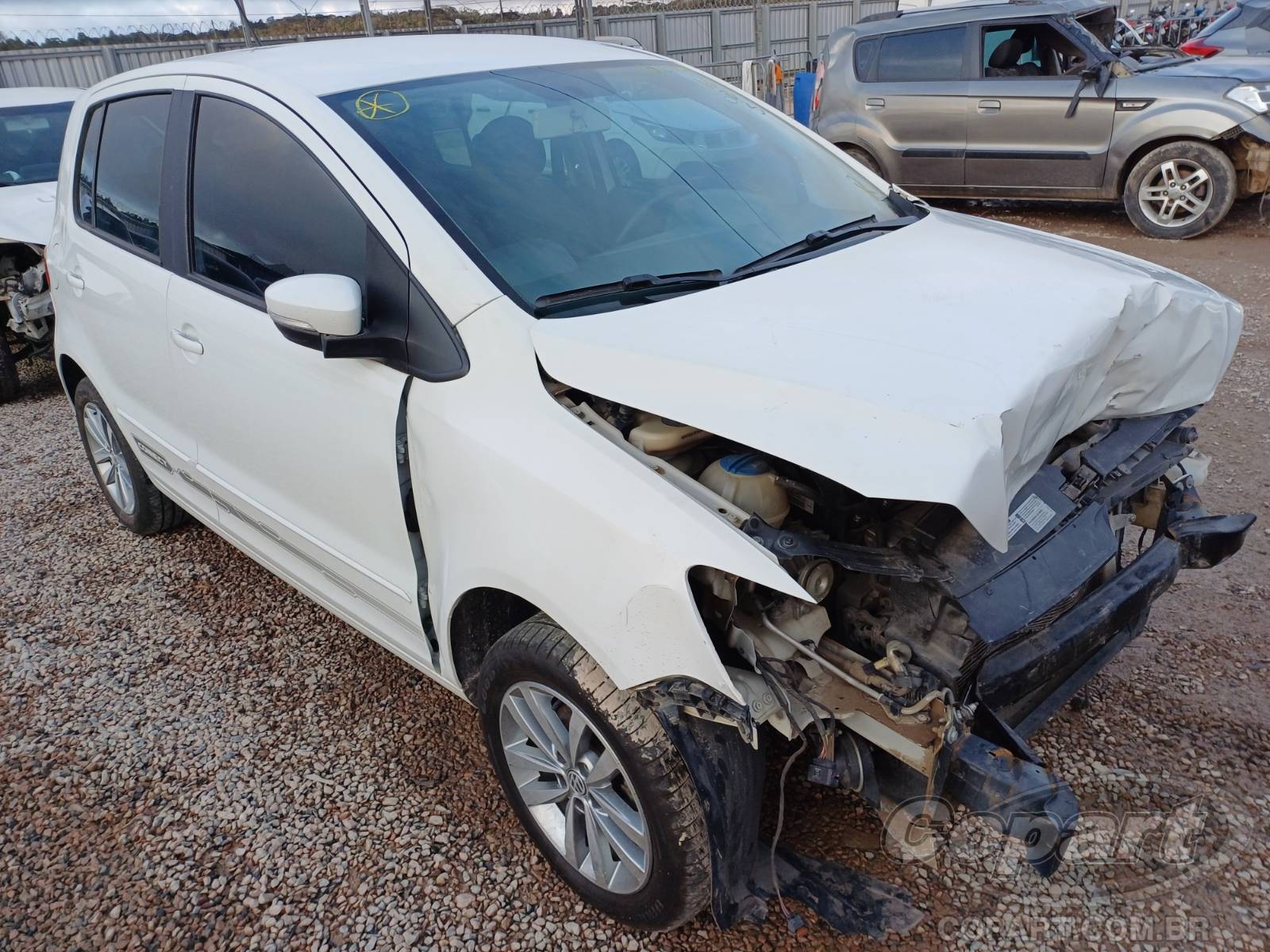 VOLKSWAGEN FOX Connect 1.6 MSI 2018