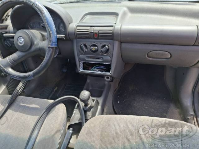 1995 CHEVROLET CORSA 