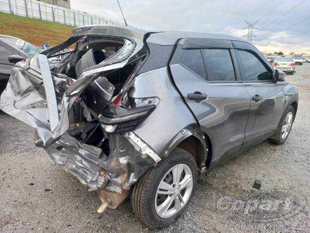 2025 NISSAN Kicks Play 