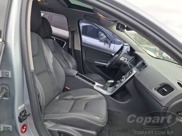 2013 VOLVO V60 