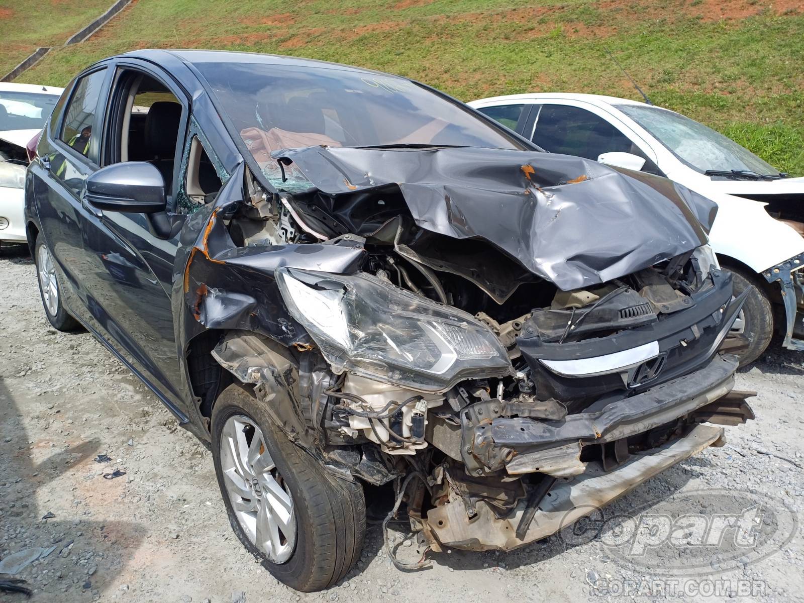 Veículo Honda Fit HONDA FIT LX 1.5 16V i-VTEC 2015 Colisão 2015 em leilão