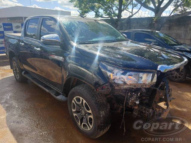 2023 TOYOTA HILUX CD 
