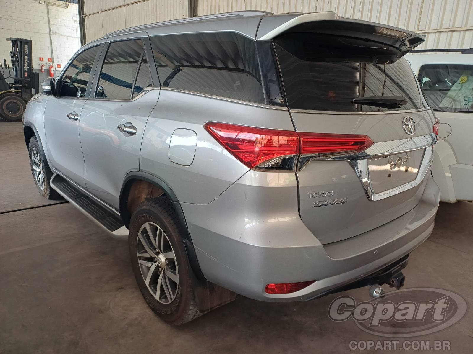 2017 TOYOTA HILUX SW4 — leilão em Embú Das Artes/SP (foto 3)