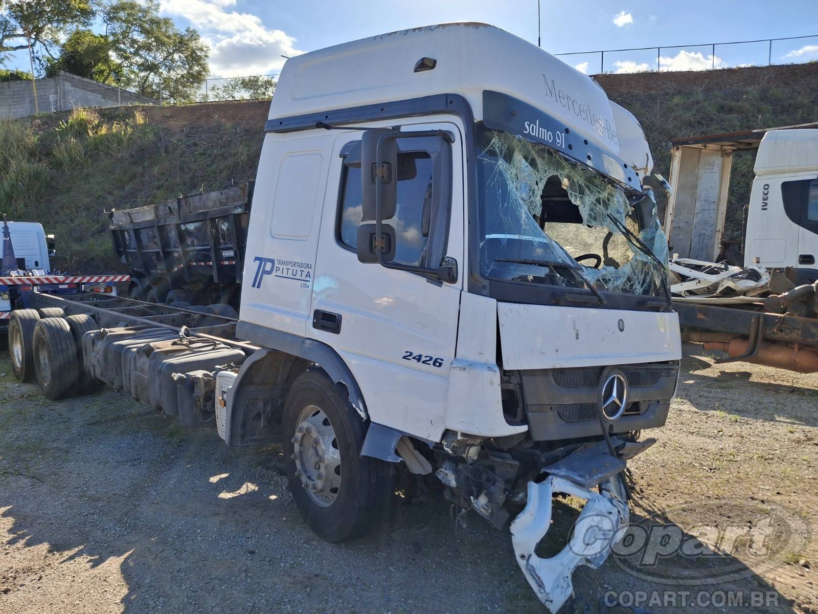 Veículo MERCEDES-BENZ Atego 2015 MERCEDES BENZ ATEGO 2426 Caminhão 2016 em leilão