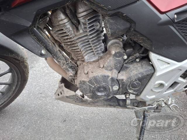 2026 HONDA CB 300F 