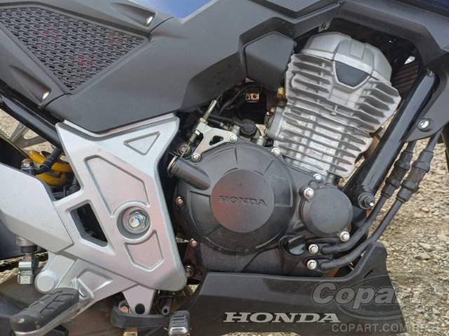 2026 HONDA CB 300F 