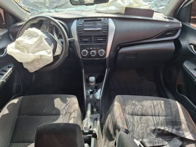 2019 TOYOTA YARIS SEDA 