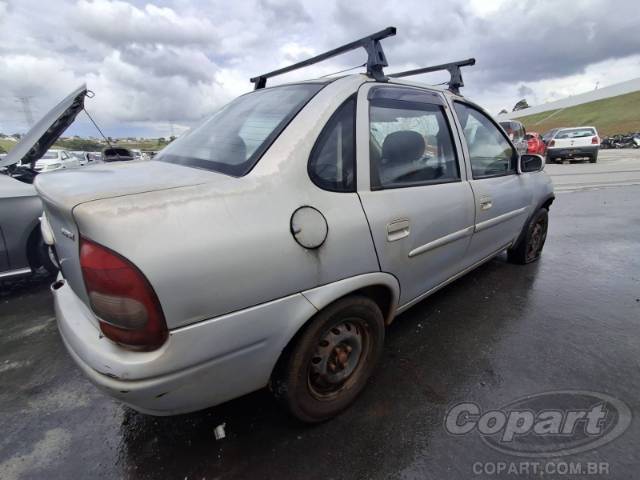 2002 CHEVROLET CORSA SEDAN 