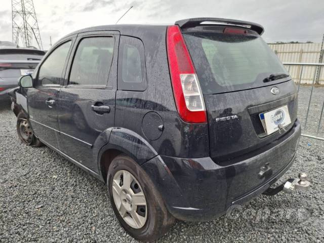2010 FORD FIESTA 