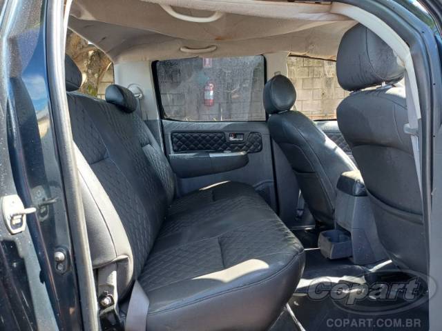2013 TOYOTA HILUX CD 