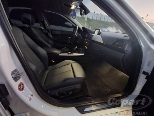 2015 BMW SERIE 3 